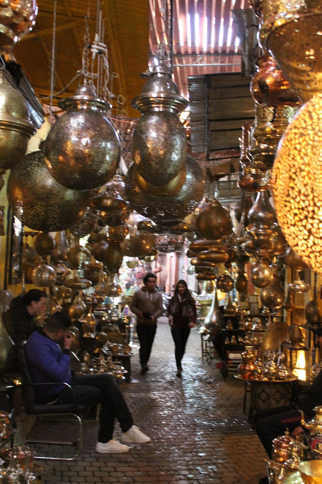 Visitar os souks tradicionais